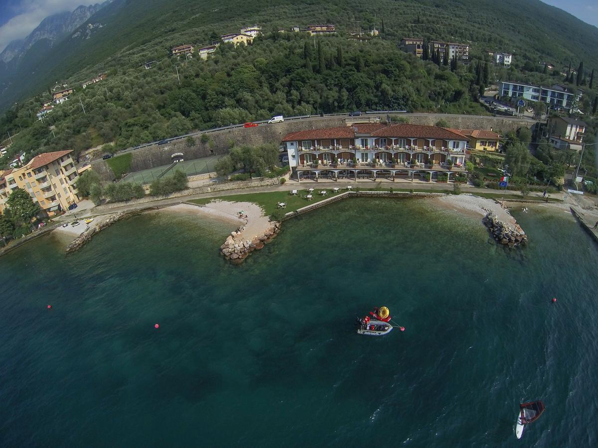 Hotel Garni Vela D'Oro Brenzone sul Garda Luaran gambar